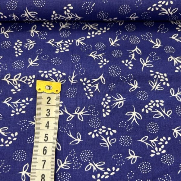 image3 Sitni cvetovi na royal osnovi - Slika 1