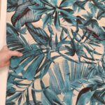 Dekor platno plavi listovi na svetlo krem osnovi 2,80m širina