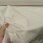 Pamuk  bela osnova roze tufne