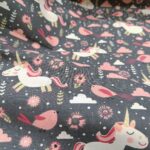 Pamuk jednorog na tamnoj osnovi - Slika 2