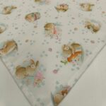 Nadstolnjak uskršnji pastelne zeke 80x80