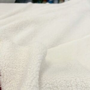 Teddy kovrdžavi jednostrano krzno belo (offwhite) sitnije H1