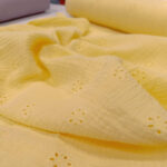 Dupla gaza sa cvetnim vezom ŽUTA NOVO - Slika 2