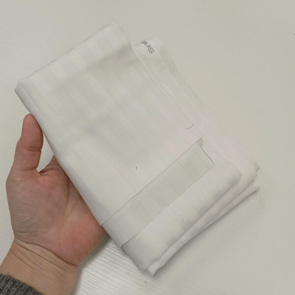 Parče pamuk saten damast pruge beli 60x135 - Slika 1