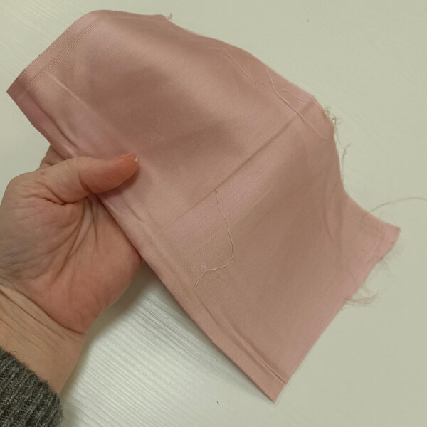 Parče pamuk saten puder 23x23 - Slika 1