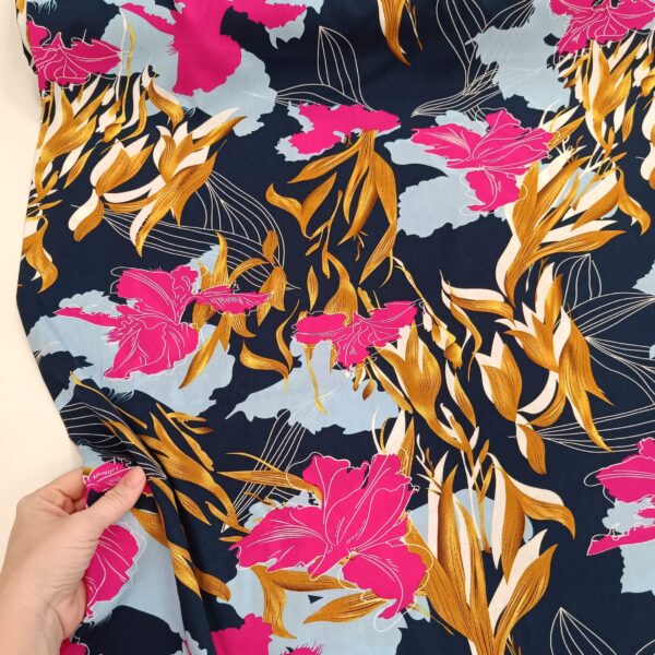 Viskoza teget ciklama cvetni - Slika 1