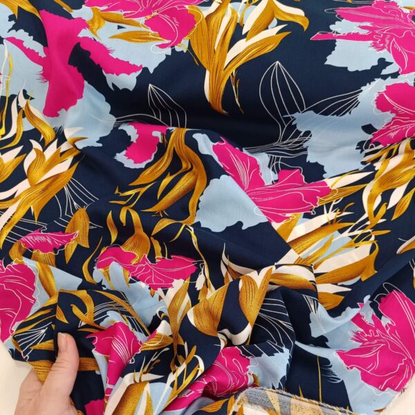 Viskoza teget ciklama cvetni - Slika 2