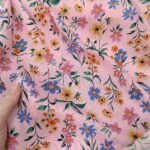 Viskoza roze sa šarenim cvećem - Slika 2