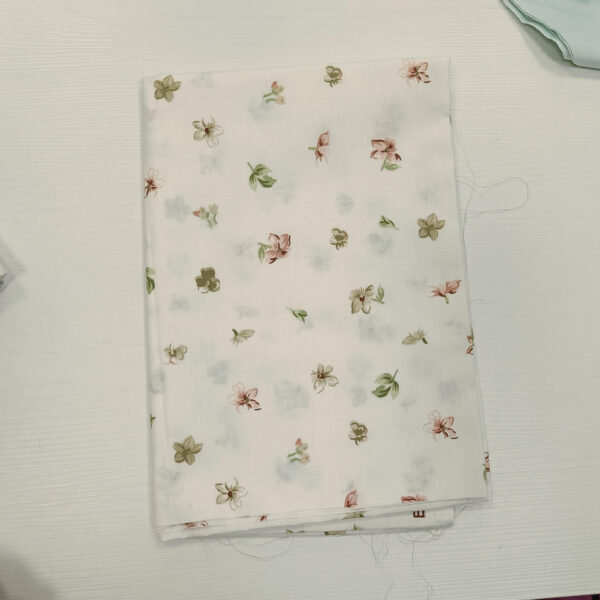 Parče pamuk platno cvetni puder zeleno 170x110 - Slika 1