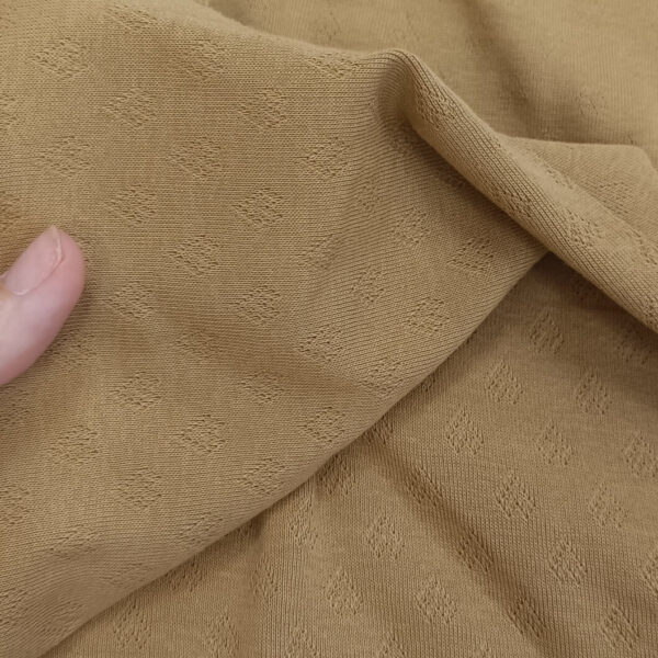 Parče pamuk sa elastinom rupice camel 48x67 - Slika 1