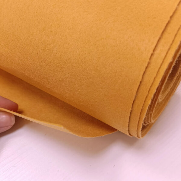 Filc 1mm bledo karamel - Slika 1