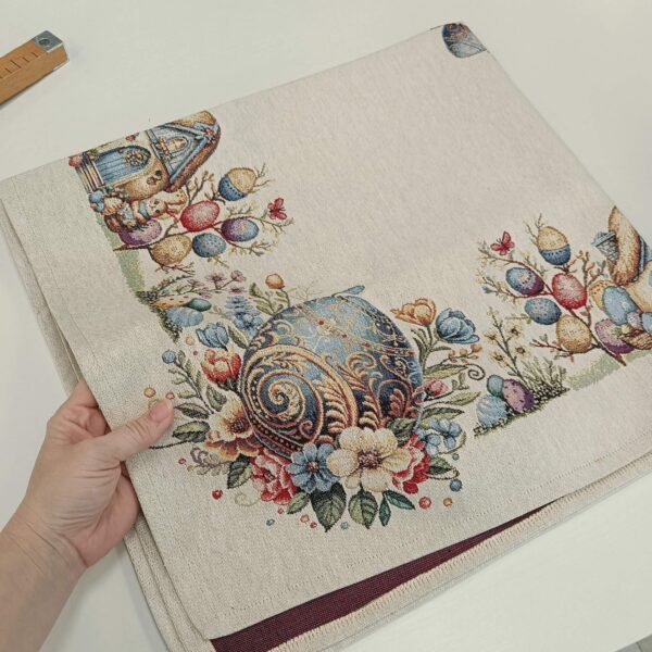 Nadstolnjak uskršnji gobelinos  90x90 - Slika 1