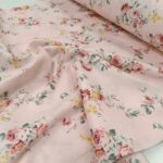 Pamuk saten svetlo roze sa ružama 240cm