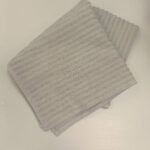 Peškir pamučni prugasta tekstura svetlo sivi 50x90