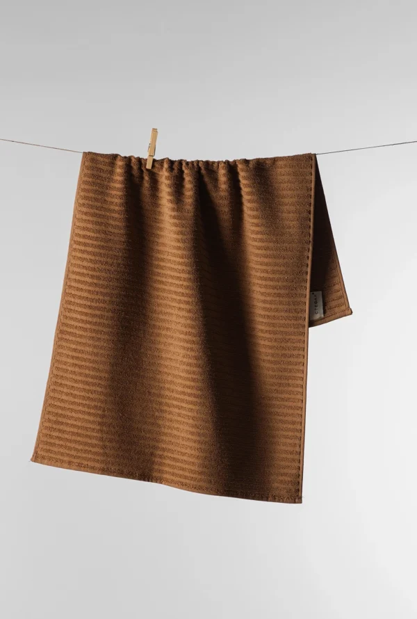 Peškir pamučni prugasta tekstura braon 50x90 - Slika 1