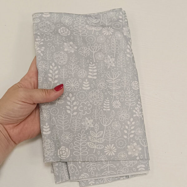 Parče pamuk sa elastinom beli cvetići 114x52 - Slika 1
