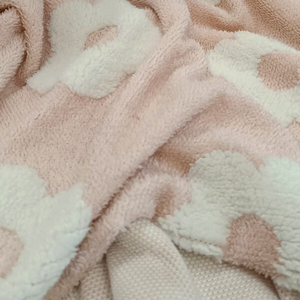 Teddy jednostrano krzno motiv cveta na roze - Slika 3