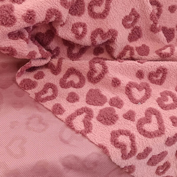 Teddy jednostrano krzno motiv srca roze - Slika 3